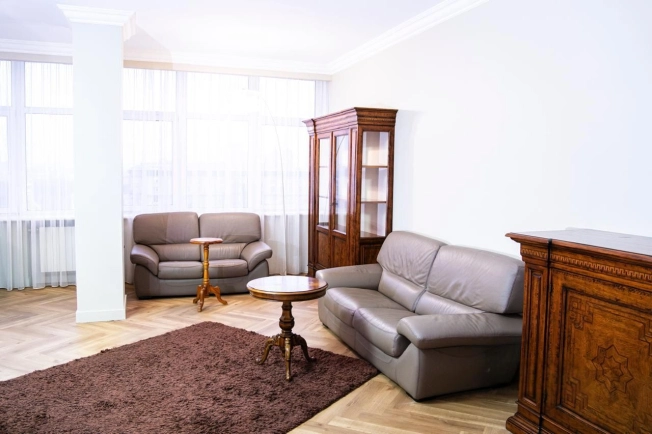Купить квартиру в Москве. Вариант № 6060023, 13, площадь -  квм, цена 54000000 рублей