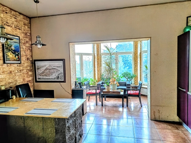 Купить дом в Москве. Вариант № 11533, 9, площадь - квм, цена 20000000 рублей