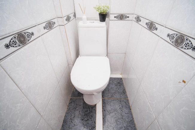 Купить двухкомнатную квартиру в Омске. Вариант № 8511441, 16, площадь -  квм, цена 4000000 рублей