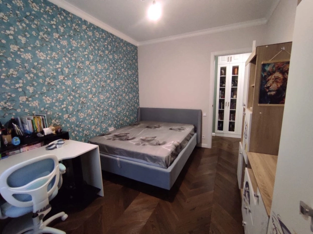 Купить квартиру в Москве. Вариант № 9832470, 4, площадь -  квм, цена 33000000 рублей