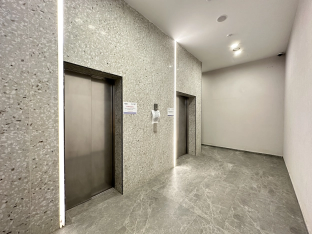 Купить квартиру в Москве. Вариант № 8055371, 14, площадь - квм, цена 24300000 рублей