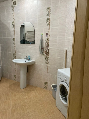 Купить двухкомнатную квартиру на улице Школьная в Калужской области. Вариант № 21254, 12, площадь -  квм, цена 9500000 рублей