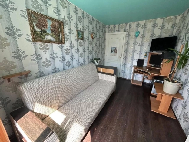 Купить четырехкомнатную квартиру в Новосибирской области. Вариант № 6142788, 15, площадь -  квм, цена 5400000 рублей