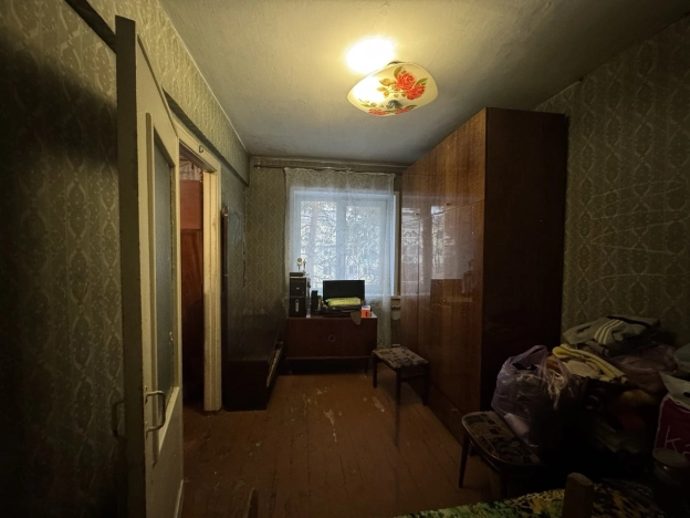 Купить двухкомнатную квартиру в Иркутской области. Вариант № 10414907, 3, площадь -  квм, цена 3100000 рублей