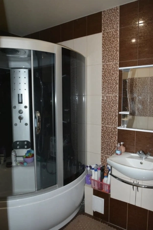 Купить трехкомнатную квартиру в Микрорайоне Арбеково, Октябрьский район в Пензе. Вариант № 2911599, 7, площадь -  квм, цена 7800000 рублей