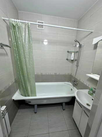 Купить двухкомнатную квартиру в Микрорайоне 1-й, Элиста в Элисте. Вариант № 19720, 3, площадь -  квм, цена 6350000 рублей