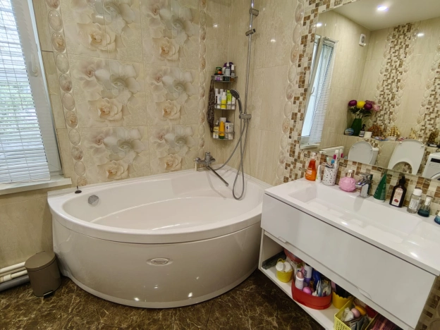 Купить дом в Калуге. Вариант № 12935, 20, площадь -  квм, цена 8997000 рублей