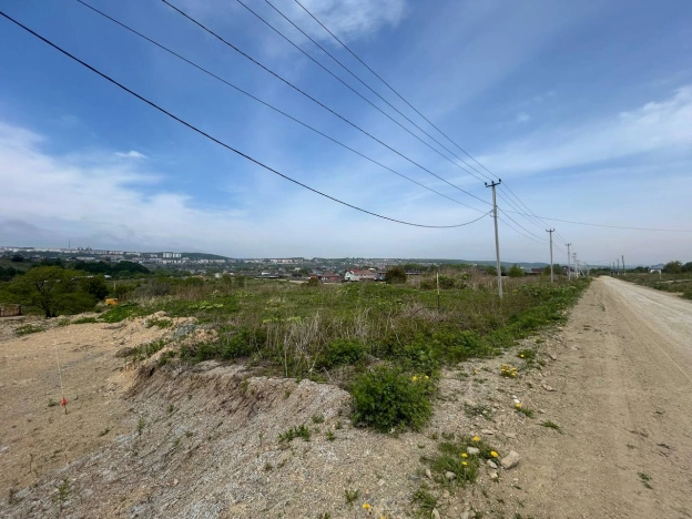 Купить земельный участок в Южно-Сахалинске. Вариант № 39169, 1, площадь -  квм, цена 2850000 рублей