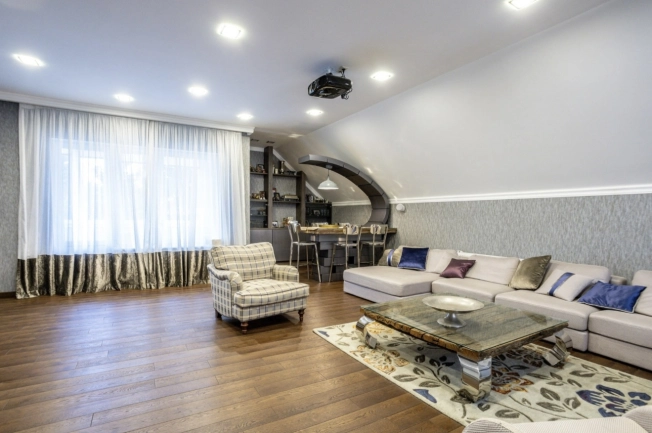 Купить дом в Москве. Вариант № 9156601, 45, площадь - квм, цена 45000000 рублей