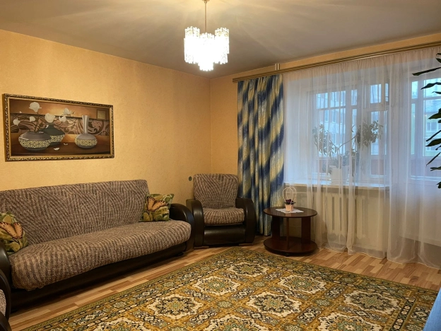 Купить трехкомнатную квартиру в Сыктывкаре. Вариант № 8810864, 0, площадь -  квм, цена 5900000 рублей