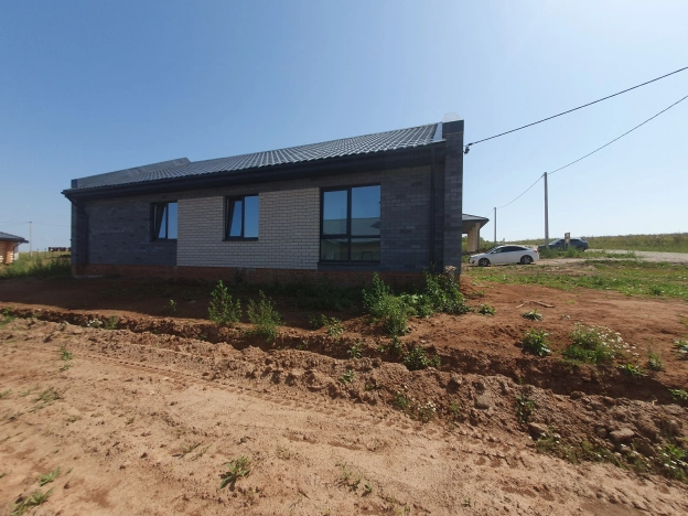 Купить дом в районе Ленинский в Ижевске. Вариант № 5776, 1, площадь -  квм, цена 8200000 рублей