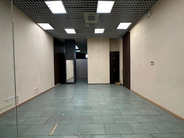 Снять коммерческую недвижимость в Ростове-на-Дону. Вариант № 7781177, 2, площадь -  квм, цена 81250 рублей