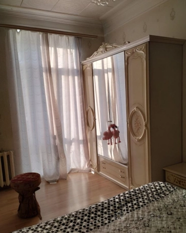 Купить трехкомнатную квартиру в Новосибирске. Вариант № 7658933, 2, площадь -  квм, цена 6190000 рублей