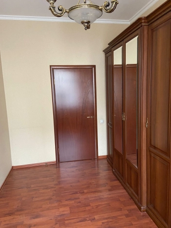 Купить квартиру в районе Дорогомилово в Москве. Вариант № 1368071, 4, площадь -  квм, цена 60000000.0000 рублей
