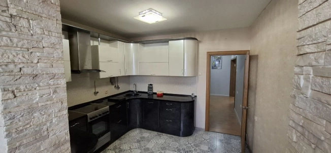 Купить двухкомнатную квартиру на улице Пыжёвский переулок в Москве. Вариант № 9846877, 22, площадь -  квм, цена 10100000 рублей