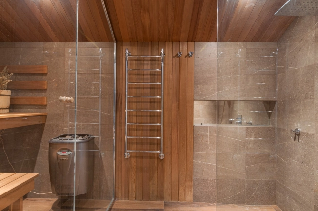 Купить квартиру в Вологодской области. Вариант № 7903724, 44, площадь -  квм, цена 28500000 рублей