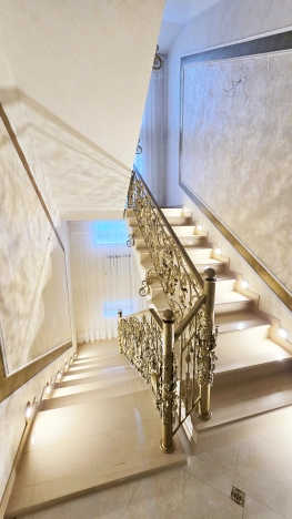 Купить дом в Москве. Вариант № 9981807, 16, площадь -  квм, цена 62880000 рублей