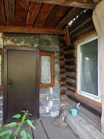 Купить дом в Кемеровской Области — Кузбассе. Вариант № 49590, 10, площадь -  квм, цена 1240000 рублей