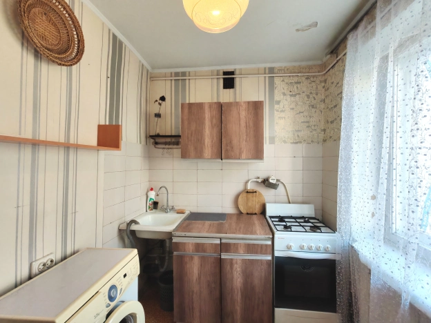 Купить квартиру на улице Белгородский проспект в Белгороде. Вариант № 9374016, 3, площадь -  квм, цена 4050000 рублей