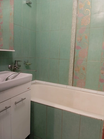 Купить трехкомнатную квартиру на улице Ильи Мухачева в Бийске. Вариант № 6704238, 21, площадь -  квм, цена 5280000 рублей