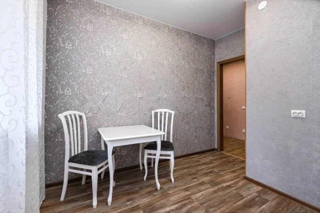 Купить однокомнатную квартиру в Новосибирской области. Вариант № 10330281, 5, площадь -  квм, цена 4500000 рублей