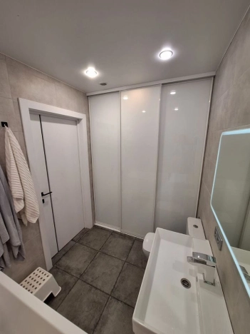 Купить квартиру в районе Октябрьский в Новосибирске. Вариант № 7592131, 5, площадь -  квм, цена 9200000 рублей