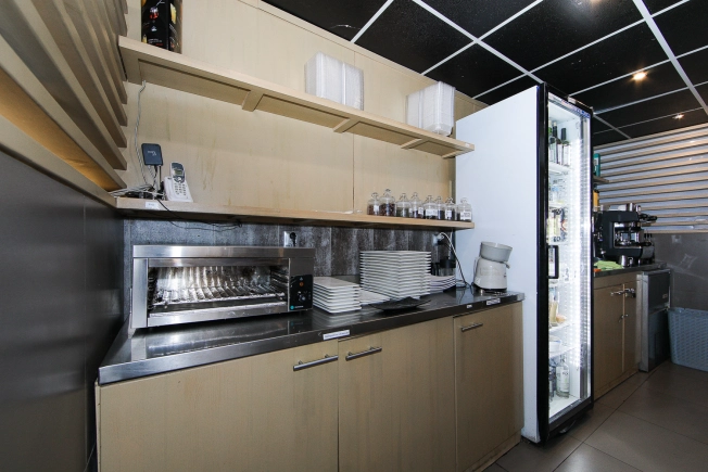 Снять коммерческую недвижимость в Калининграде. Вариант № 10077538, 10, площадь -  квм, цена 148000 рублей