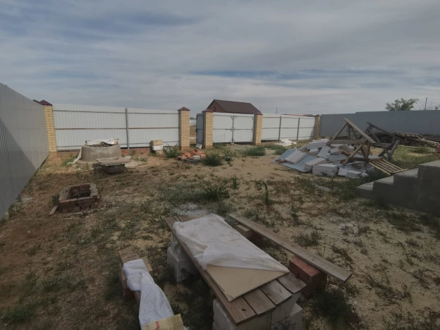 Купить дом на улице Парковая в Элисте. Вариант № 10038, 23, площадь -  квм, цена 7400000 рублей