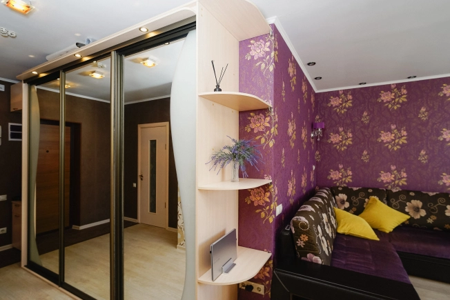 Купить однокомнатную квартиру в Омске. Вариант № 41010, 9, площадь -  квм, цена 5400000 рублей