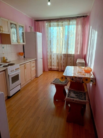 Купить квартиру на улице Комарова в Улан-Удэ. Вариант № 10474052, 0, площадь -  квм, цена 4500000 рублей