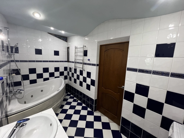 . Вариант № 9811, 23, площадь - 128 квм, цена 12050000 рублей