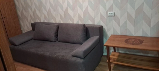 Купить двухкомнатную квартиру в районе Заельцовский в Новосибирске. Вариант № 3778025, 6, площадь -  квм, цена 3550000 рублей