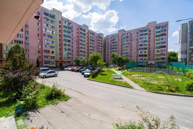 Купить однокомнатную квартиру в районе Железнодорожный в Рязани. Вариант № 1271746, 13, площадь -  квм, цена 3800000 рублей