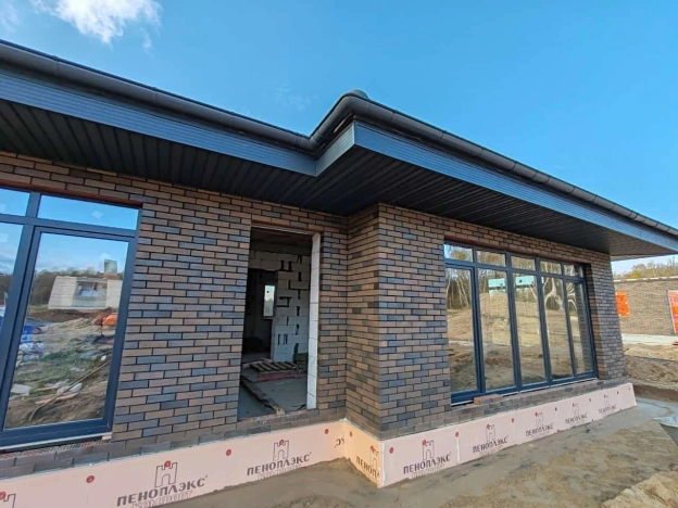 Купить дом на улице Дачная в Калуге. Вариант № 17565, 4, площадь -  квм, цена 8800000 рублей