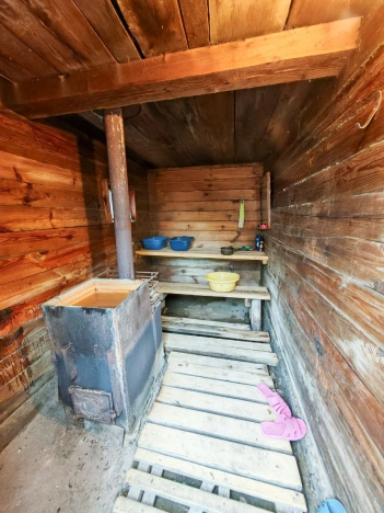 Купить дом на улице Революции в Искитиме. Вариант № 16502, 14, площадь -  квм, цена 2300000 рублей