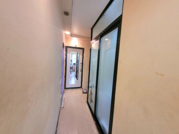 Купить однокомнатную квартиру в Микрорайоне 11-й в Белгороде. Вариант № 5550479, 5, площадь -  квм, цена 3450000 рублей