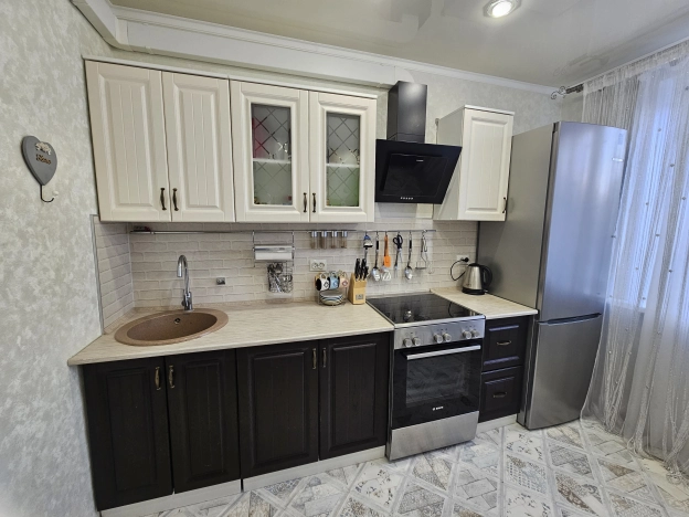 Купить квартиру в Тобольске. Вариант № 9924680, 26, площадь -  квм, цена 4700000 рублей