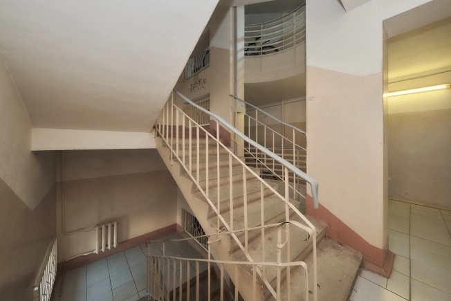 Купить трехкомнатную квартиру в Рязанской области. Вариант № 9289384, 15, площадь -  квм, цена 4500000 рублей