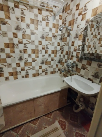 Купить трехкомнатную квартиру в Республике Башкортостан. Вариант № 14150, 8, площадь -  квм, цена 4730000 рублей