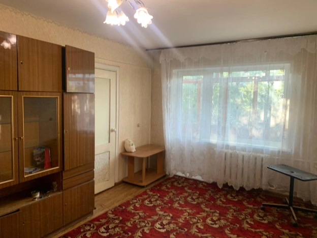 Купить двухкомнатную квартиру на вторичке у метро Золотая нива в Новосибирске. Вариант № 2474850, 4, площадь -  квм, цена 4250000 рублей