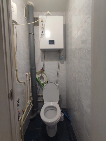 Купить однокомнатную квартиру на улице Петухова в Новосибирске. Вариант № 5551484, 5, площадь -  квм, цена 3850000 рублей