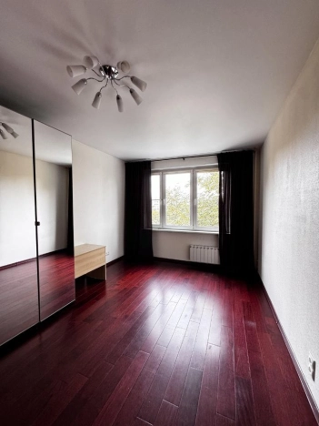 Купить квартиру в Москве. Вариант № 10176229, 10, площадь - квм, цена 27499000 рублей