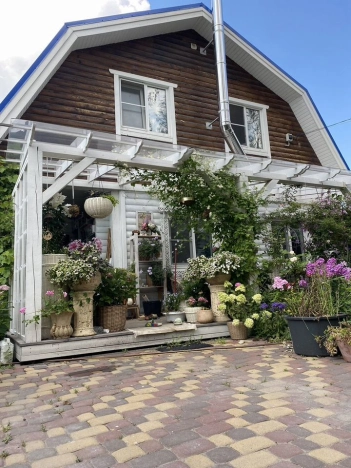 Купить дом в районе Выборгский в Санкт-Петербурге. Вариант № 40172, 27, площадь -  квм, цена 15800000 рублей