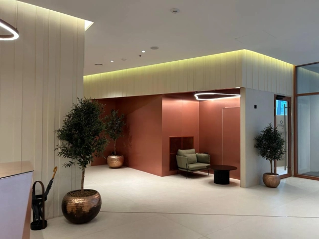 Купить квартиру у метро Калужская в Москве. Вариант № 2832887, 3, площадь -  квм, цена 21500000 рублей