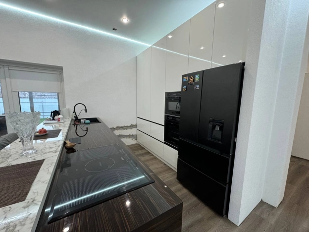 Купить дом в Долгопрудном. Вариант № 17561, 13, площадь -  квм, цена 22000000 рублей