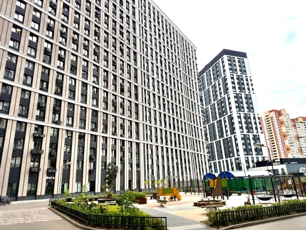 Купить квартиру в Москве. Вариант № 6165665, 24, площадь -  квм, цена 28000000 рублей