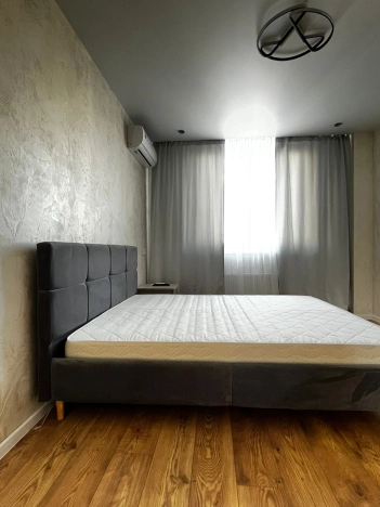 Купить однокомнатную квартиру в районе Дзержинский в Волгограде. Вариант № 5751406, 10, площадь -  квм, цена 6400000 рублей