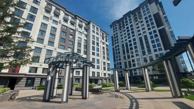 Купить трехкомнатную квартиру на улице Красный проспект в Новосибирске. Вариант № 2073470, 24, площадь -  квм, цена 18500000 рублей