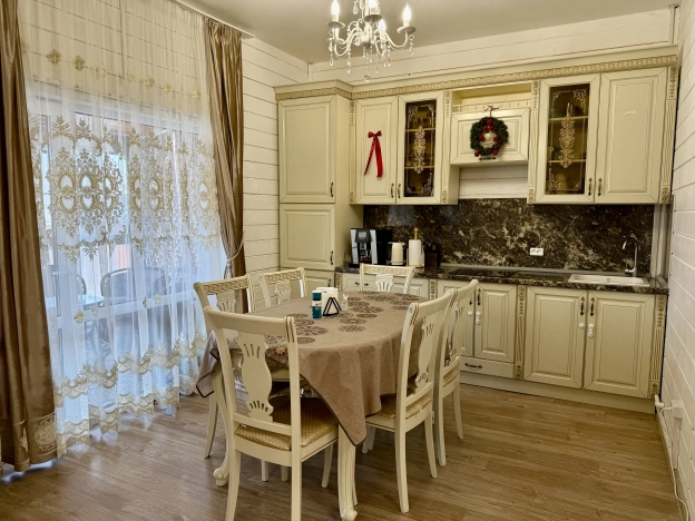 . Вариант № 28564, 12, площадь - 130 квм, цена 12900000 рублей