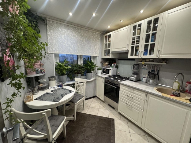 Купить квартиру в Москве. Вариант № 9228564, 0, площадь -  квм, цена 15000000 рублей